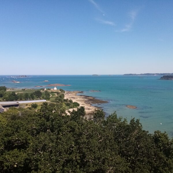 Ploubazlanec (21 km) : baie de Paimpol