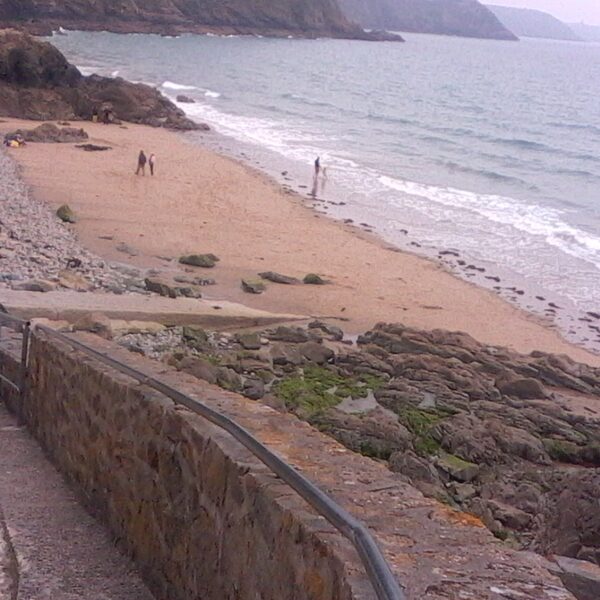 Plouha (19 km) : plage Bonaparte