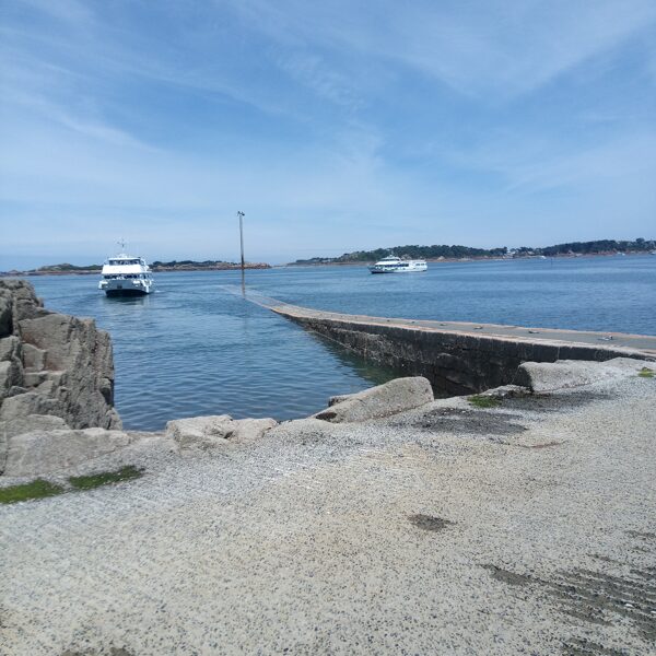 Pointe de l'Arcouest (29 km) : embarcadère pour Bréhat