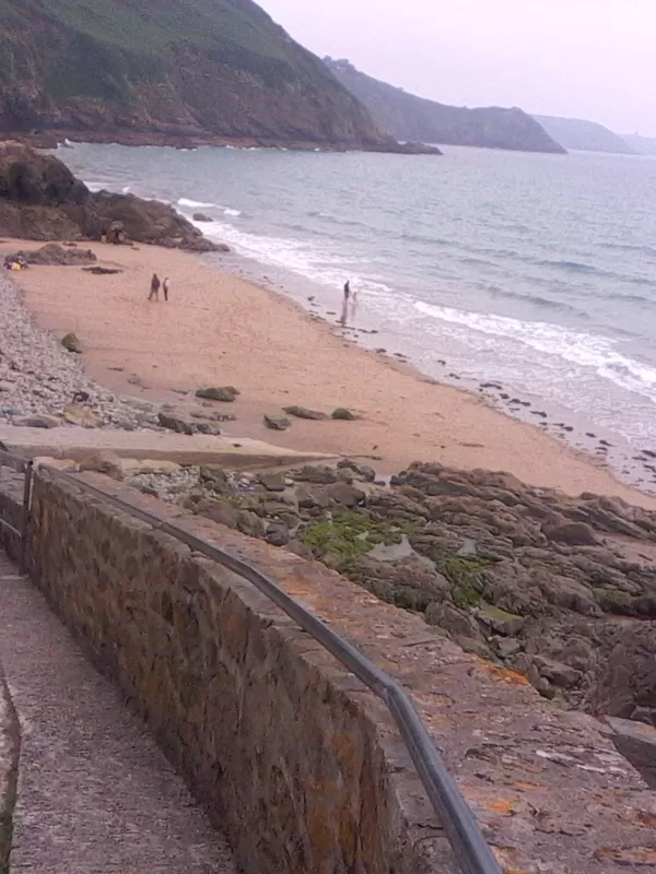 Plouha (19 km) : plage Bonaparte